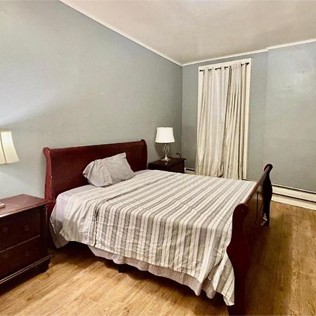 Penn Station Room Motel Casa Newark Esterno foto